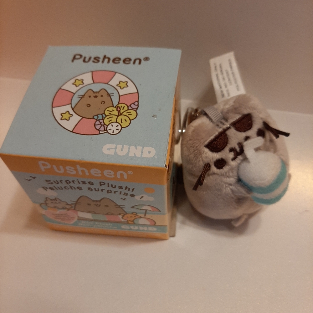 Pusheen Cat lazy summer series 1 New Gund keychain purse charm